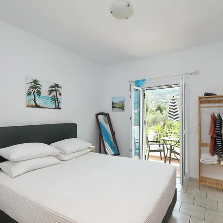 Apartament Liofoto *