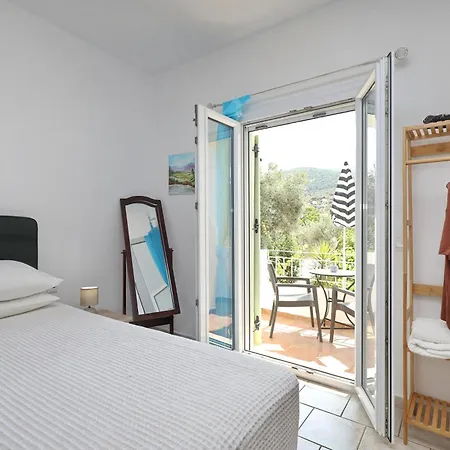 Apartament Liofoto *