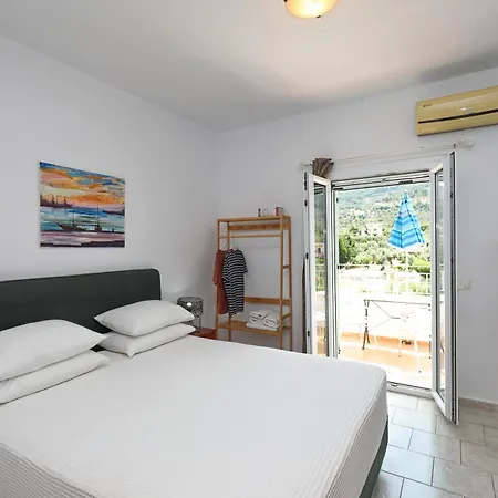 Liofoto Apartament *