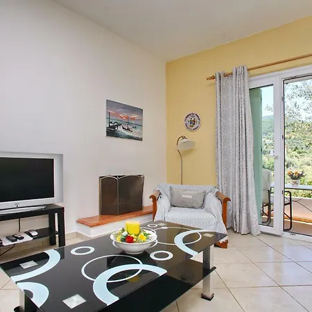 Liofoto Apartment *